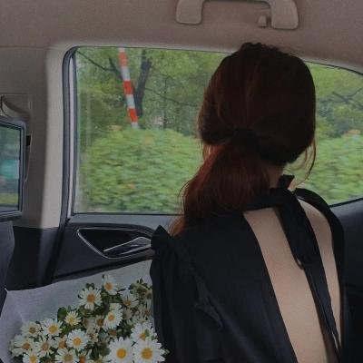好女三头瞒